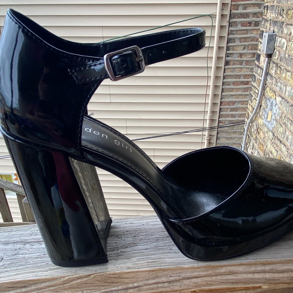 Steve Madden platform shoes